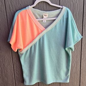 Bibi Loose Neon Top